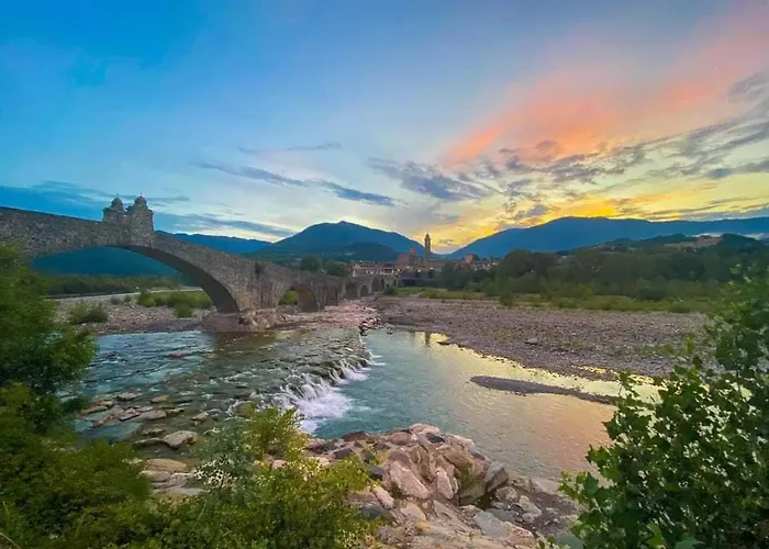 Cascina Bruna - Terrazza Panoramica E Giardino A Bobbio, Val Trebbia * Боббио